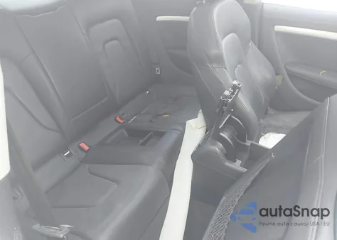 2010 Audi A5 3.2 Premium Plus z USA, uszkodzony, nr VIN WAUCKAFR3AA073018